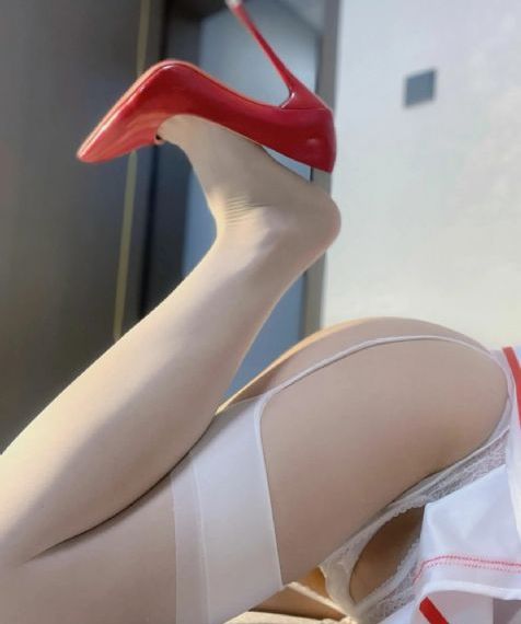 红色婚礼黑色假期