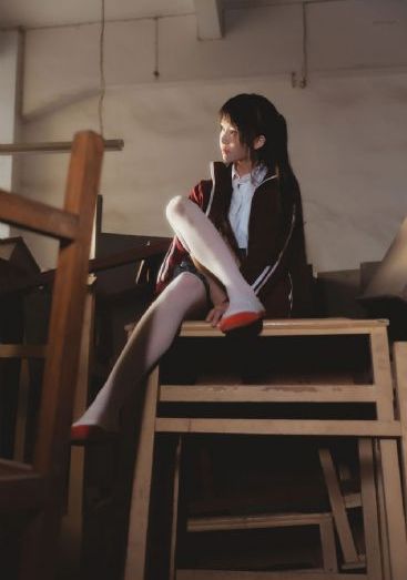 可疑的美容院在线观看