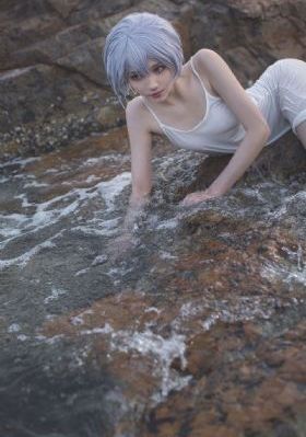 粗大挺进朋友的未婚妻电影
